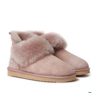 Fireside By Dearfoams Shearling Lined Boots